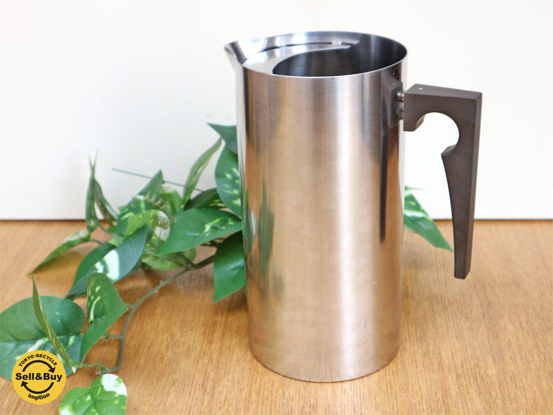 ステルトン stelton シリンダーライン AJジャグ ウォータージャグ アルネ ヤコブセン アイスリップ付 1.5l   買い取りしました。経堂店 出張買取もお任せ下さい。