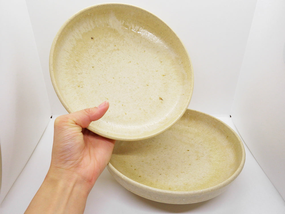 山野邊孝 台付き 皿 平鉢 土灰釉 Φ20cm 現代作家 ×2点 中古品 買い取りしました。