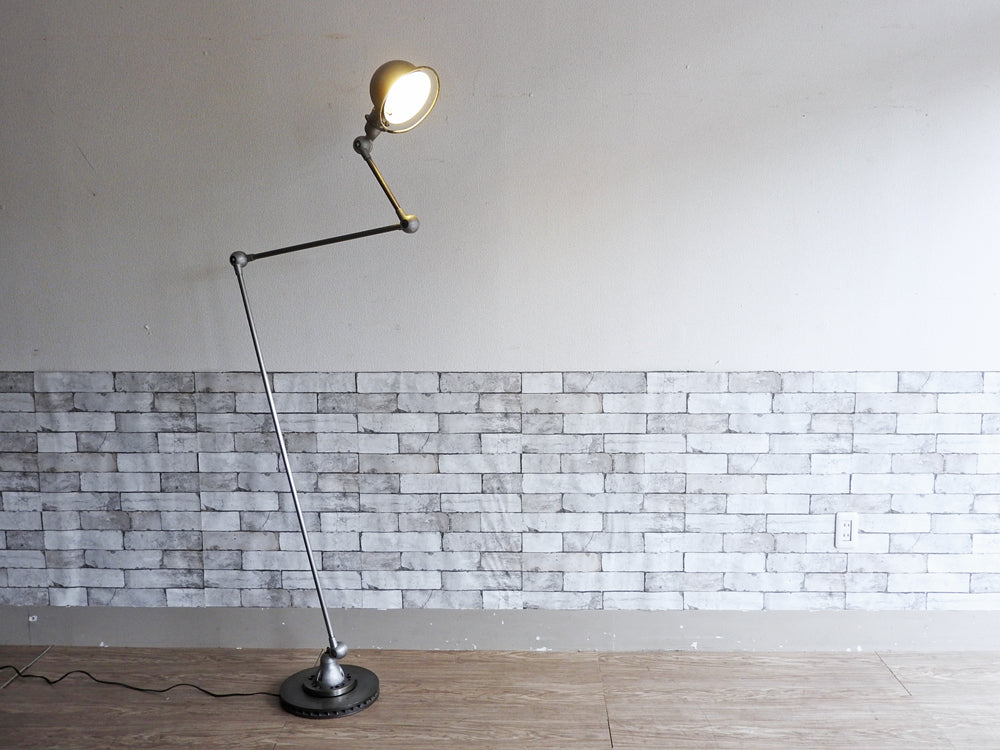 ジェルデ JIELDE 3アーム フロアランプ FLOOR LAMP インダストリアル シルバーメタル 初期型 ビンテージ  中古品  買い取りしました。