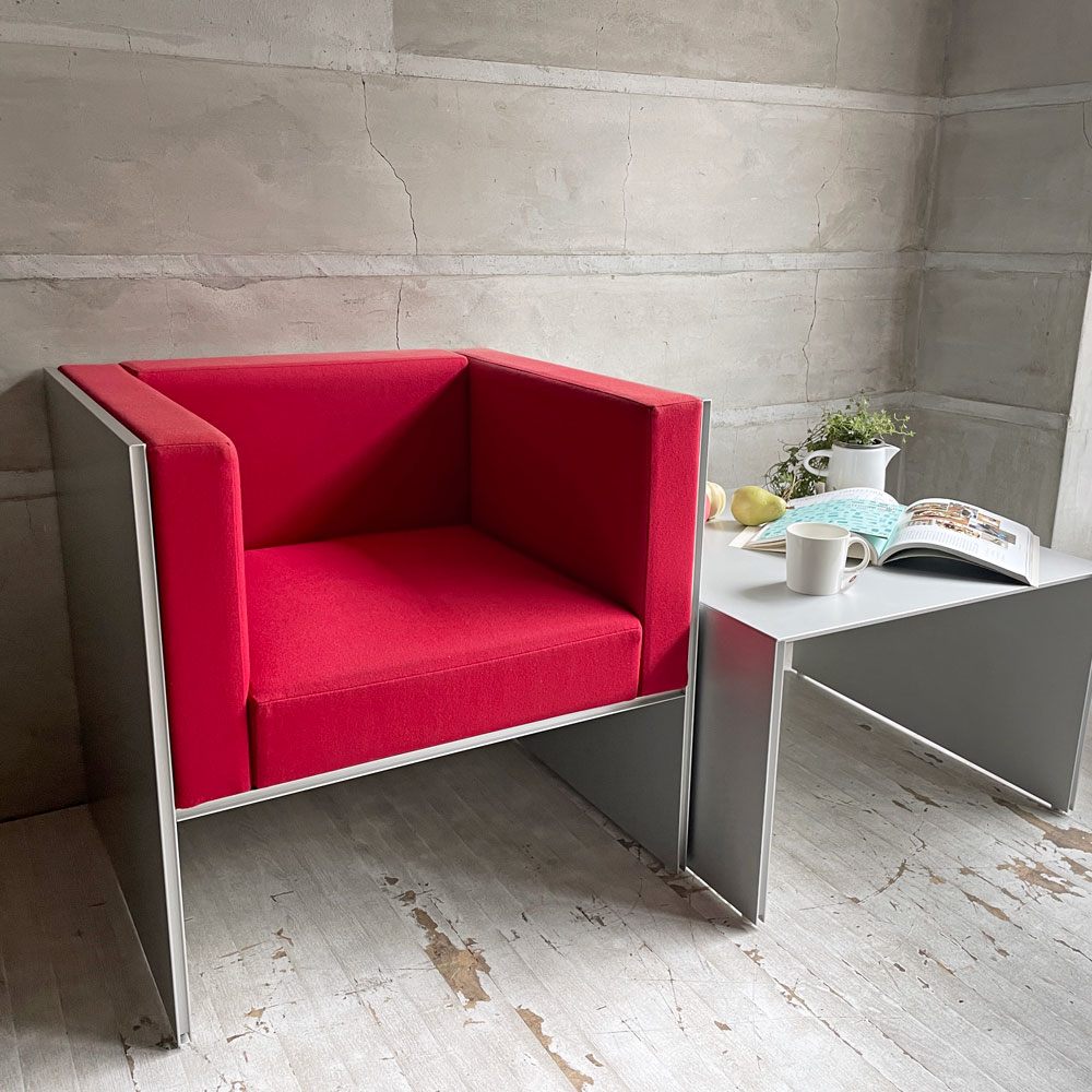 【学芸大学店】カッシーナイクスシー Cassina ixc. エアーフレーム AIR FRAME 3007 ミッドソファ 1人掛け 1シーター レッド系 デヴィッド・チッパーフィールド 受注生産品 買取させていただきました。