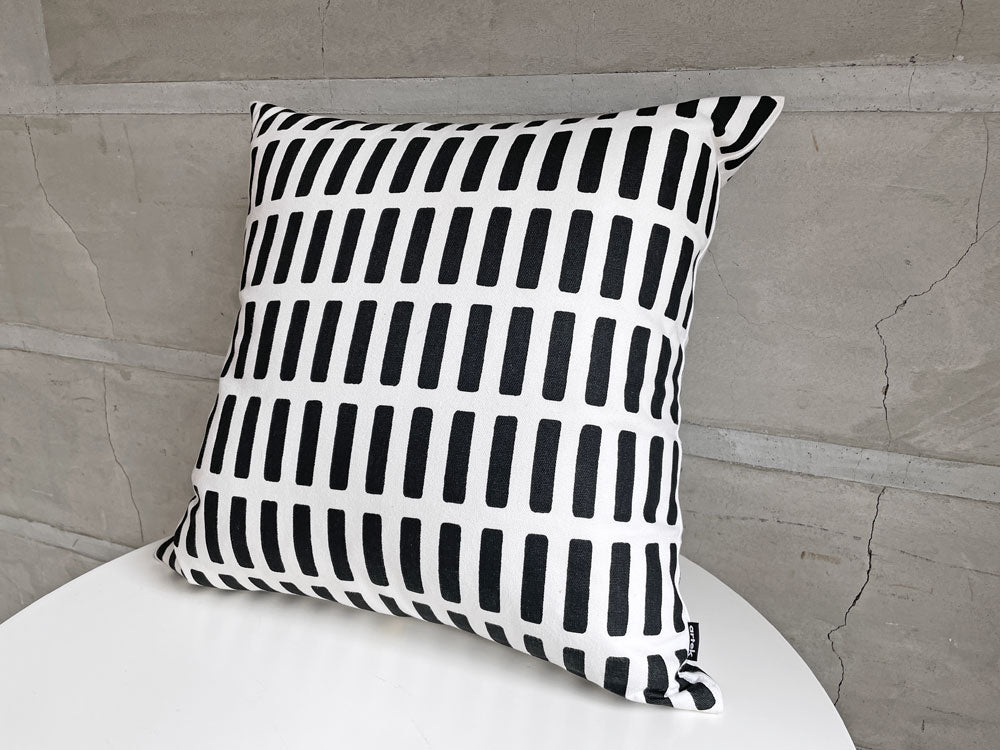 アルテック artek シエナ SIENA クッションカバー 48×48cm アルヴァ・アアルト Alvar Aalto クッション付き 北欧 フィンランド 中古品 買い取りしました。
