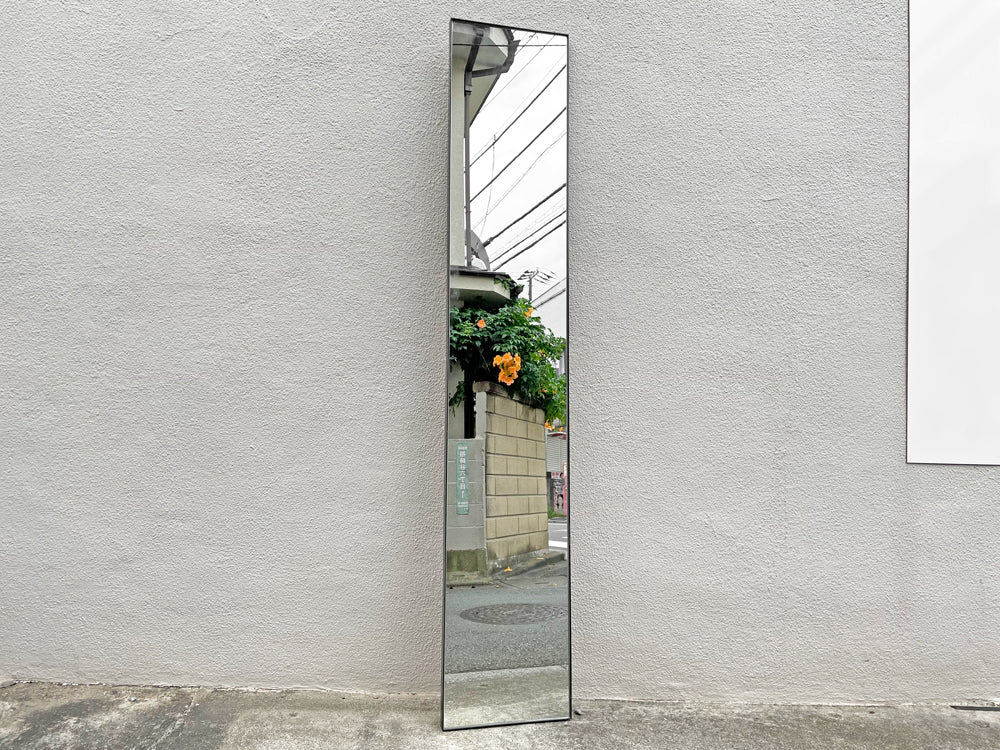 モダンデザイン Modern design ブラックフレーム スリムミラー スチール 姿見 鏡 高さ220cm 大型 立掛け式 店舗什器  中古品  買い取りしました。