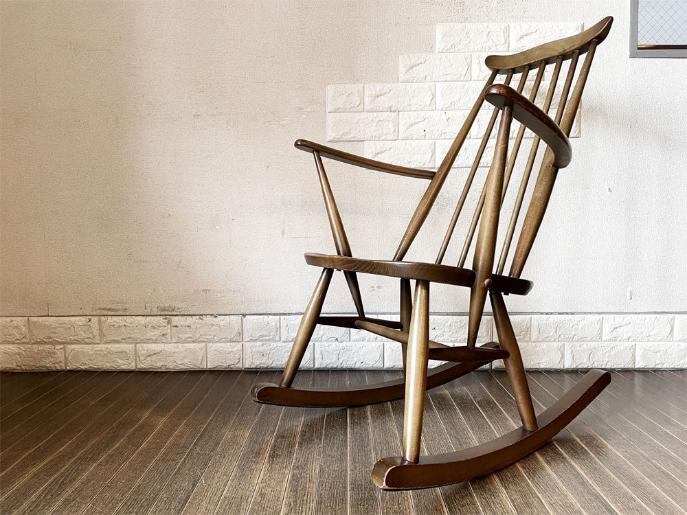アーコール Ercol ゴールドスミス ロッキングチェア エルム材 ブラウンカラー UKビンテージ 英国家具  中古品  買い取りしました。