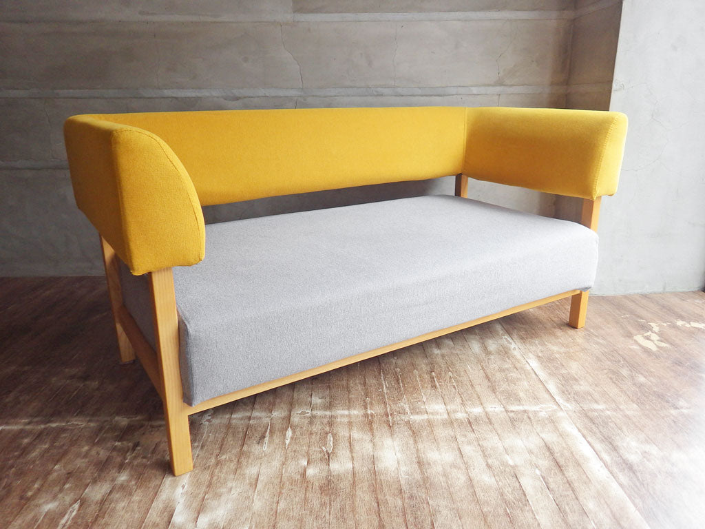 シーヴ SIEVE ブラケットソファ bracket sofa 2人掛け マスタード ファブリック 中古品 買い取りしました。