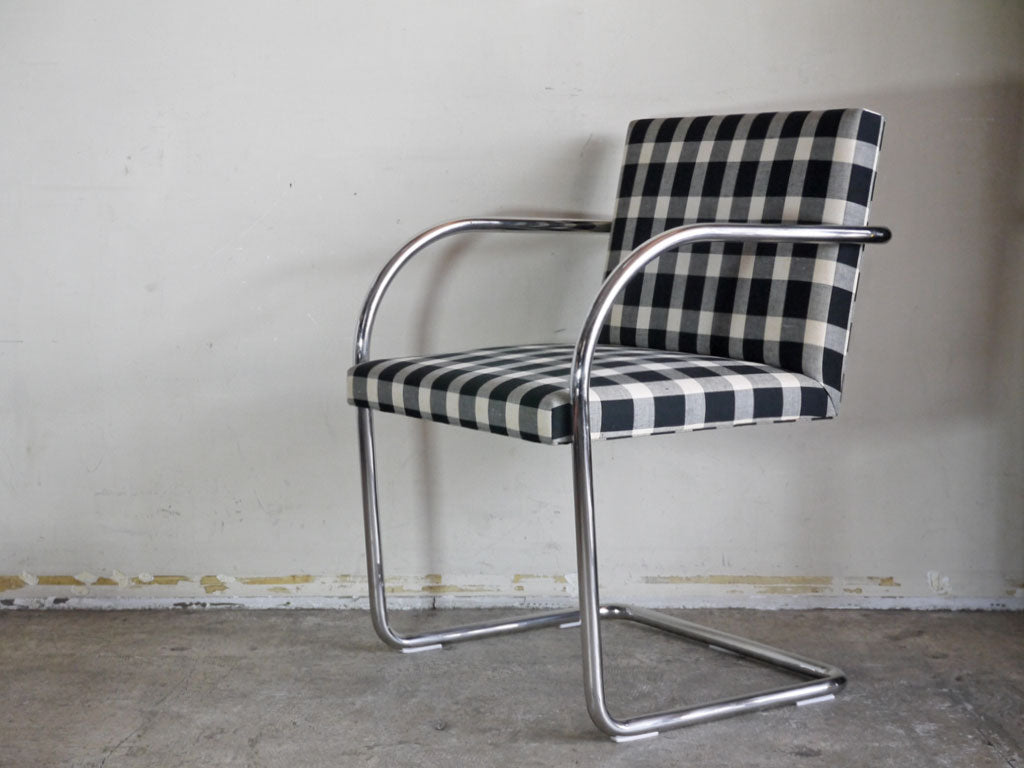 ノル Knoll ミースファンデルローエコレクション Mies van der Rohe Collection ブルーノ アームチェア チューブラー Brno Arm Chair ギンガムチェック 中古品 買い取りしました。