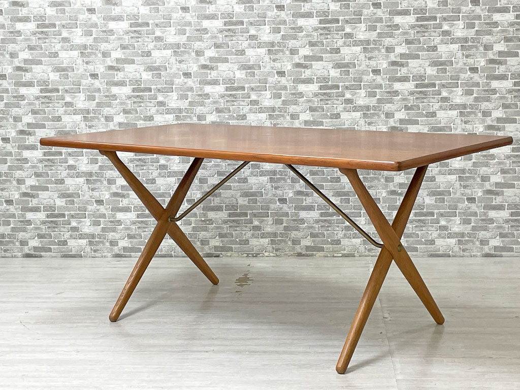 アンドレアス タック Andreas Tuck AT303 ダイニングテーブル クロスレッグ X-Reg ハンス J.ウェグナー Hans J. Wegner 北欧家具 中古品 買い取りしました。