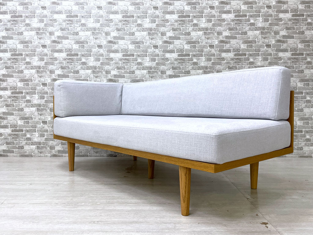 モモナチュラル Momo Natural デイ ソファ ミニ DAY SOFA MINI ベンチ 片アーム オーク材 グレー系ファブリック カバーリング W137 定価￥68,000-  中古品 買い取りしました。
