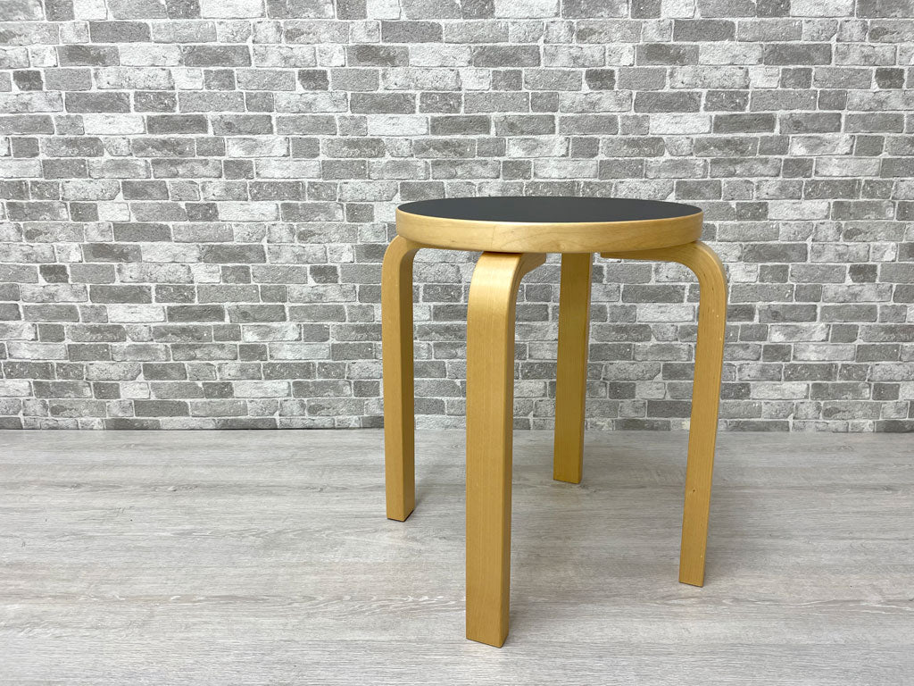 アルテック artek スツール60 E60 リノリウム チャコール15 4本脚 2016年製 アルヴァ・アアルト スコープ別注 北欧家具 中古品 買い取りしました。