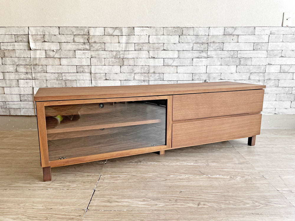 無印良品 MUJI ウォールナット材 AVラック AVボード テレビ台 ガラス扉 幅150cm 廃番 参考定価 ￥39,900- 中古品 買い取りしました。