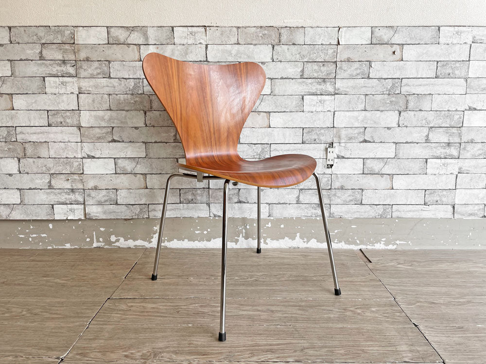 フリッツハンセン Fritz Hansen セブンチェア ウォールナット アルネ・ヤコブセン スタッキングチェア 北欧家具 デンマーク 中古品 買い取りしました。