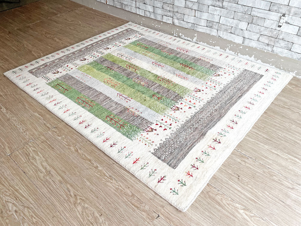 ゾランヴァリ ZOLLANVARI ギャッベ ラグ カーペット ホワイト系 生命の樹柄 195×158 リビングサイズ 中古品 買い取りしました。