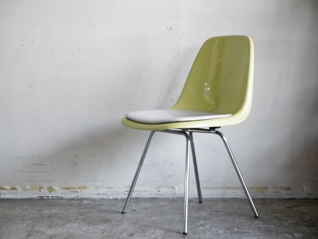 コトブキ KOTOBUKI ビンテージ スタジアムチェア FRPシェル 剣持勇デザイン ジャパニーズミッドセンチュリー 60's 中古品 買い取りしました。