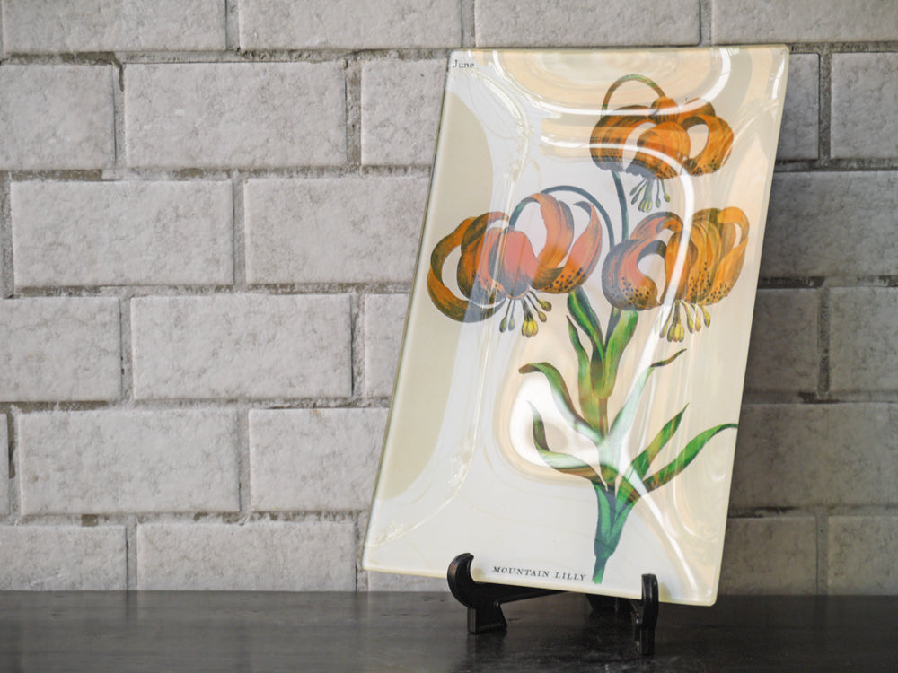 ジョン・デリアン JOHN DERIAN デコパージュプレート June ヤマユリ Mountain Lilly 飾り皿 ニューヨーク 中古品 買い取りしました。