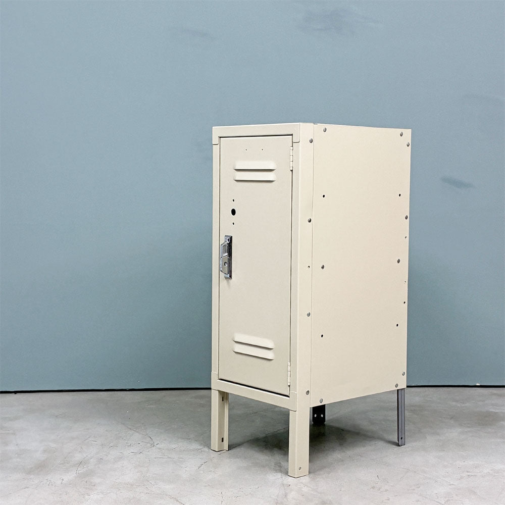 【経堂店】リオン LYON ハーフロッカー HALF LOCKER ルーバータイプ スチールロッカー アイボリー P.F.S.取扱 買取させていただきました。