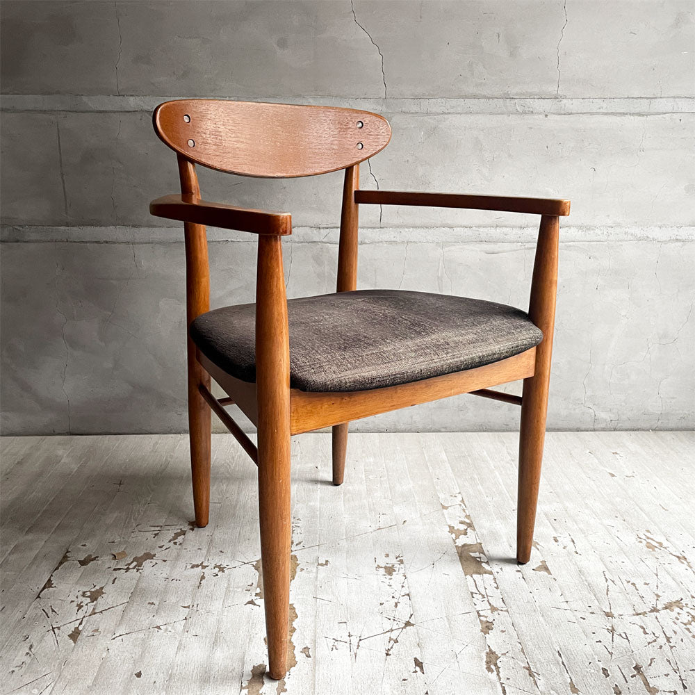 【学芸大学店】アクメファニチャー ACME Furniture トラッセル アームチェア TRESTLES ARM CHAIR ダイニングチェア ウォールナット ファブリックシート USビンテージスタイル 現状品 買取させていただきました。