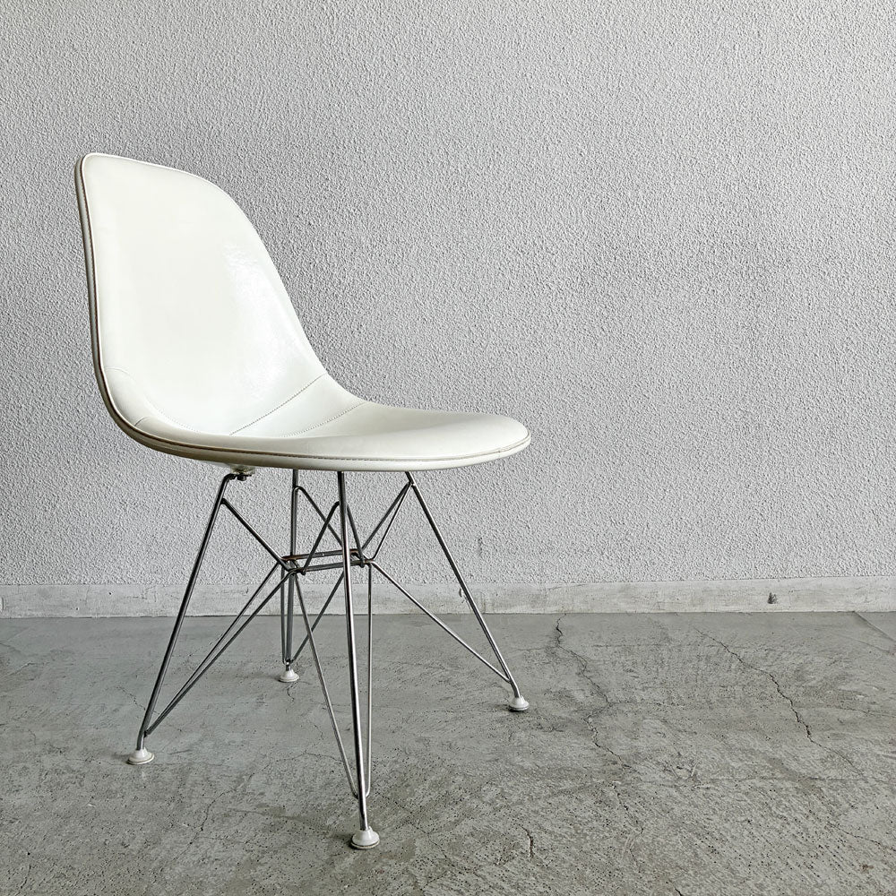 【登戸BASE店】ハーマンミラー Herman Miller サイドシェルチェア FRP製 3rdビンテージ パーチメントシェル PVCレザー ホワイト系 エッフェルベース ロータイプ C&R イームズ ミッドセンチュリー 買取させていただきました。