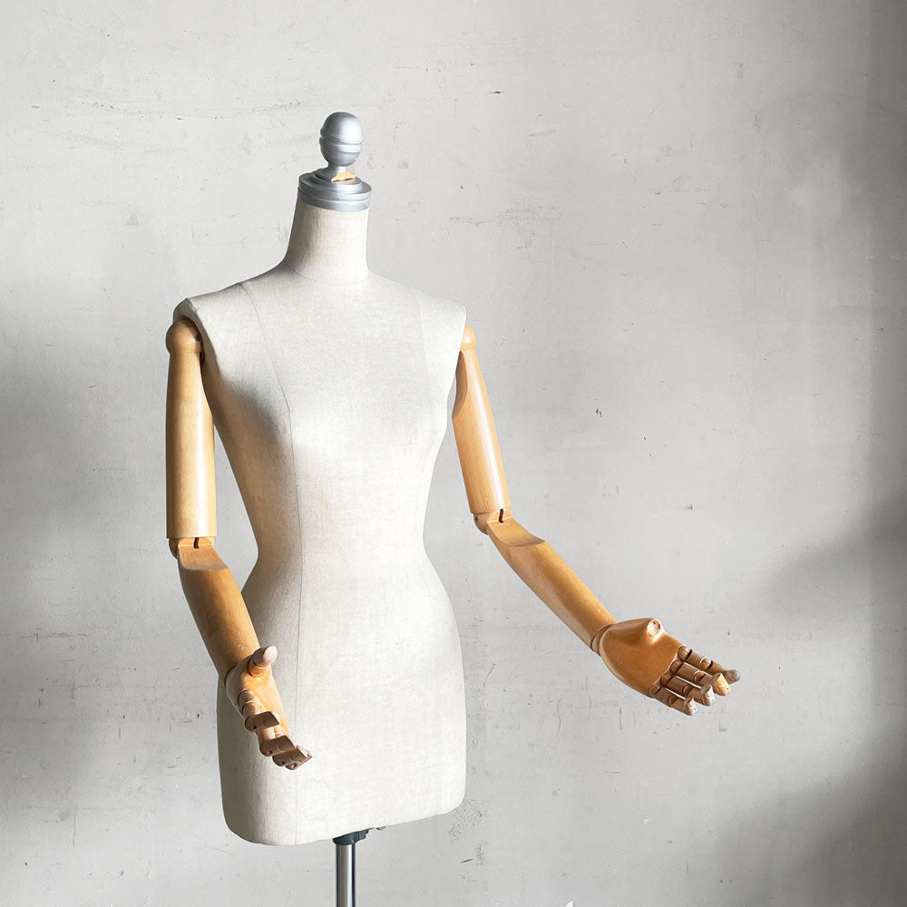 【自由が丘店】東京キイヤ Tokyo KIIYA ドレスフォーム DRESSFORM トルソー ボディ レディース アーム付 店舗什器 買取させていただきました。