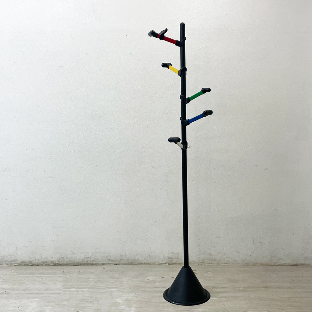 【祖師ヶ谷大蔵店】ポストモダンデザイン Post modern design 80-90's コートハンガー カラフルハンガー ビンテージ VIntage 買取させていただきました。