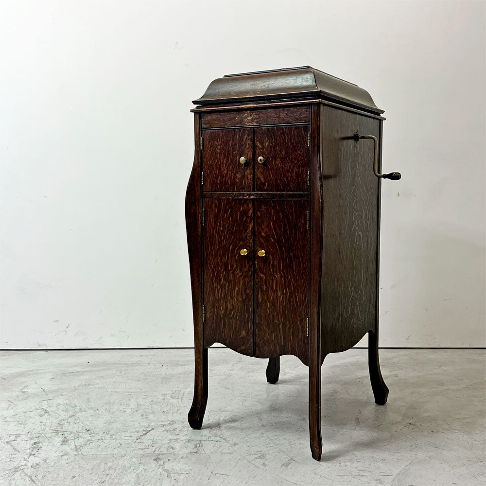 【祖師ヶ谷大蔵店】グラモフォン Gramophone ビンテージ レコードプレーヤー 蓄音機 HMV #161 英国製 オリジナル品 1920年代 オーク材 キャビネット アンティーク 動作品 買取させていただきました。