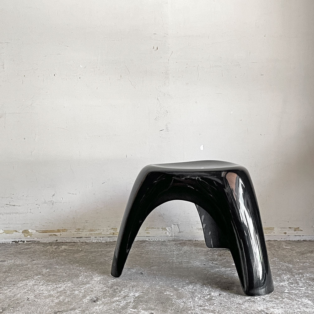 【自由が丘店】ハビタ habitat エレファントスツール elephant stool ブラック FRP製 柳宗理 ミッドセンチュリー ビンテージ 希少  買取させていただきました。