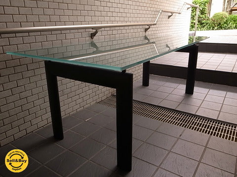 カッシーナ Cassina ixc コルビジェ LC6 ダイニングテーブル フロストガラス ～ イタリア モダンデザインの美しいダイニングテーブル【買取と販売とレンタルのお店】