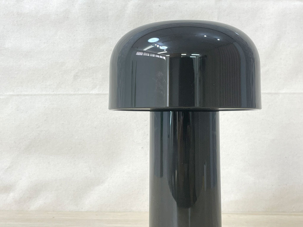 フロス FLOS ベルホップ BELLHOP テーブルライト テーブルランプ LED ポータブル USB充電 チョコ CHOCO エドワード・バーバー&ジェイ・オズガビー 中古品 買い取りしました。