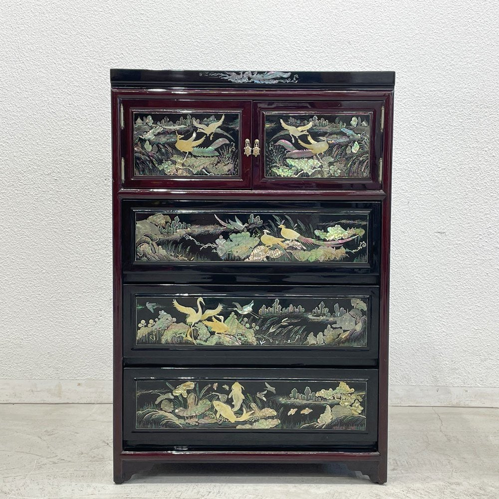 【登戸BASE店】螺鈿細工 4段チェスト 抽斗3杯 扉付き収納 草花鳥亀装飾 W60 韓国家具 買取させていただきました。