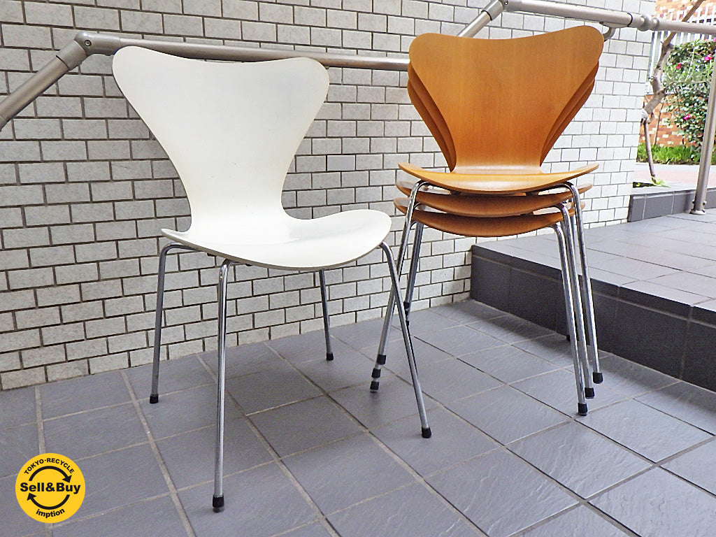 フリッツハンセン Fritz Hansen セブンチェア ホワイト ラッカー仕上げ & ビーチ材 ナチュラルウッド 買い取りしました！ 自由が丘店 出張買取もお任せください。