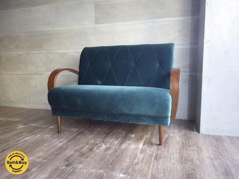 B-COMPANY ビーカンパニー / クールベ 2人掛け ソファ ～ imptipn初のご紹介！！ベロア 素材＆エメラルドグリーンカラーのクールベソファ♪【買取と販売とレンタルのお店】