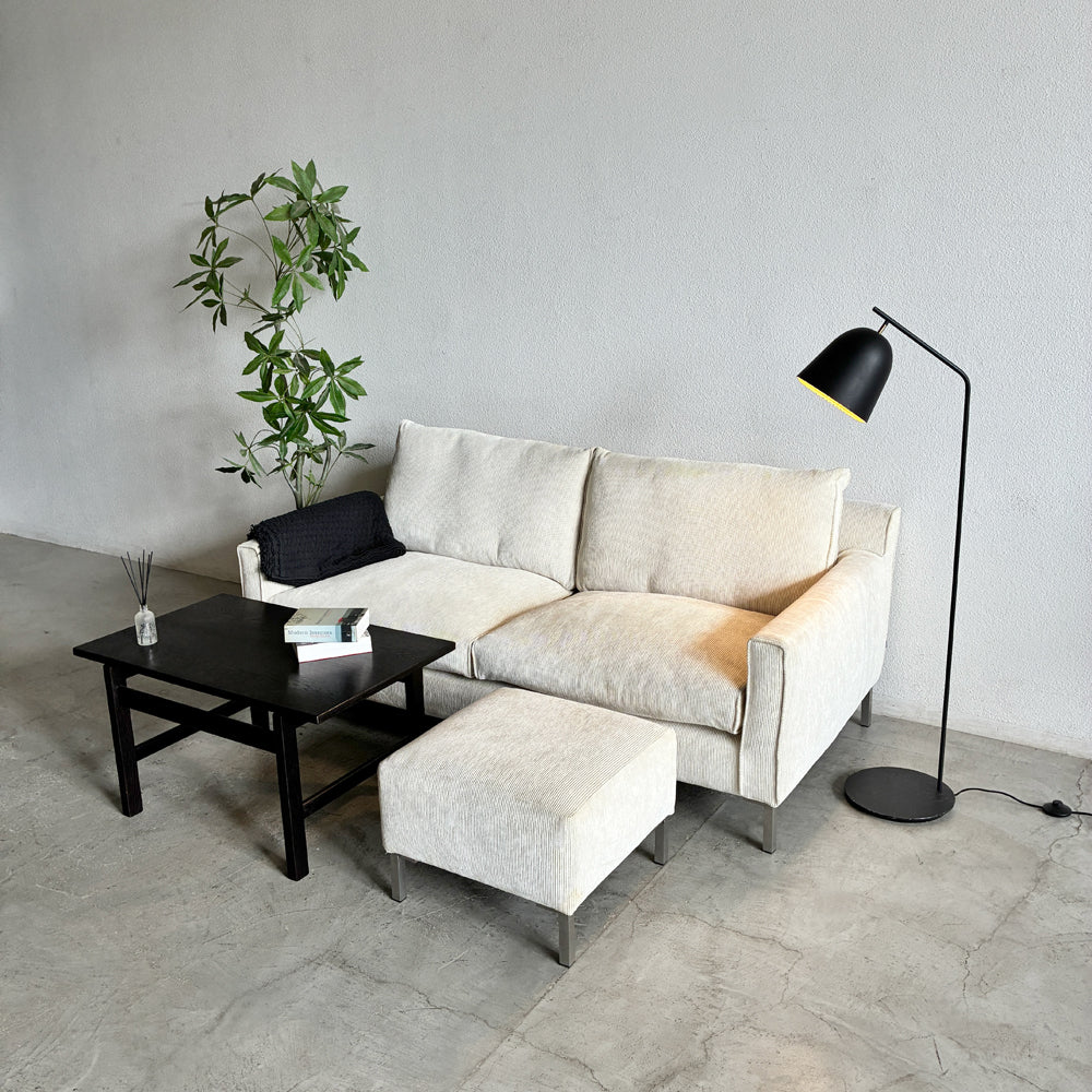 アイラーセン eilersen ストリームライン ソファ STREAMLINE SOFA 2-2.5シーター W180cm ＋ フットスツール オットマン ２点 セット イェンス・ユール・アイラーセン Jens Juul Eilersen Eランク生地 ホワイト系色 参考価格合計 ￥674,300- ～ ダニッシュモダン香るシステムソファの最高峰！ 今年7本目 ～