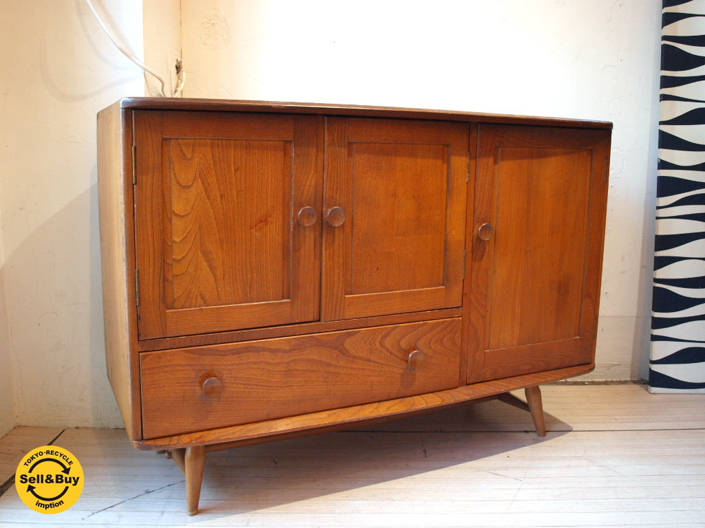 アーコール ERCOL イギリスビンテージ サイドボード キャビネット エルム材 アンティーク 幅 114ｃｍ ★中古品 買い取りしました。下北沢店 出張買取もお任せ下さい。