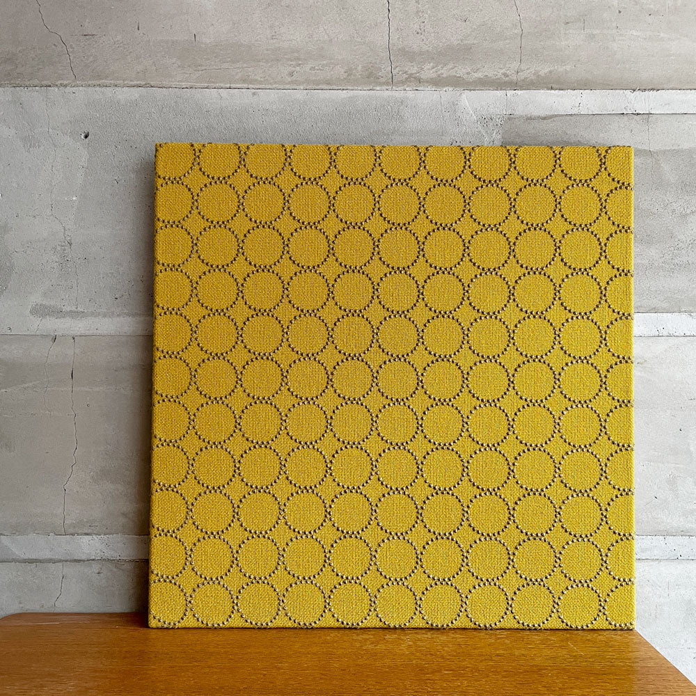 【学芸大学店】ミナペルホネン mina perhonen タンバリン ハリンダル tambourine hallingdal ファブリックパネル イエロー クヴァドラ・ソフトセル 60×60cm アート♪ 買取させていただきました。