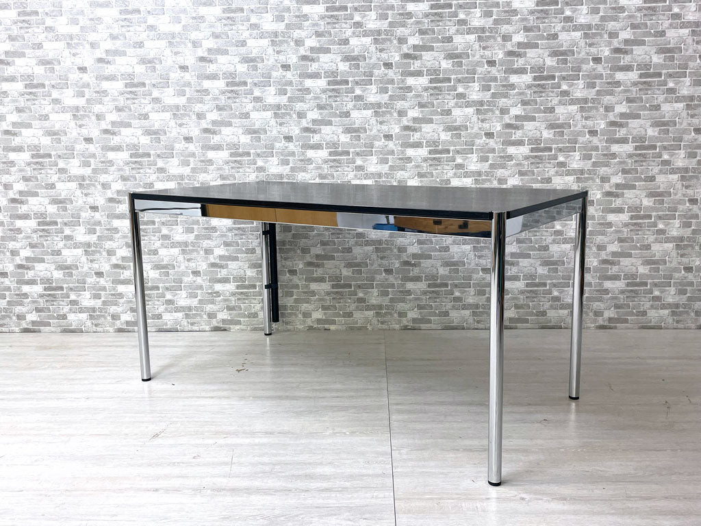 USMハラー USM Haller モジュラーファニチャー Modular Furniture ハラーテーブル 幅150cm 高さ調整 ブラックウッド天板 ケーブルガイド付 中古品 買い取りしました。