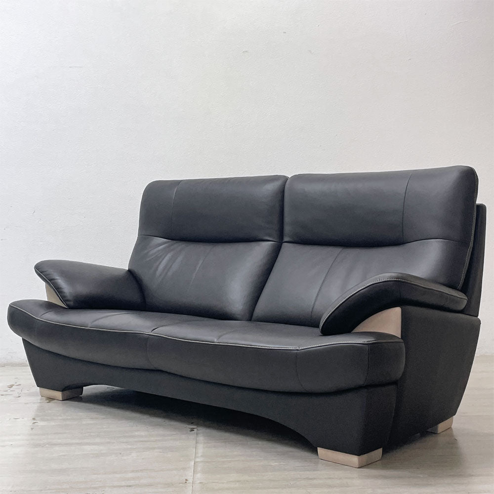 カリモク karimoku チターノ citano 本革製 2.5人掛けソファ W188cm ブラック ハイバック モダンデザイン 国産家具 中古品 買い取りしました。