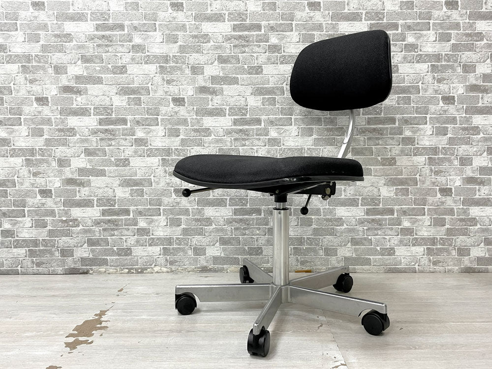 フリッツハンセン Fritz Hansen ケヴィ チェア KEVI CHAIR ヨルゲン ラスムセン Jorgen Rasmussen クッション付き 5本脚 ブラック ガス圧昇降 デンマーク 中古品 買い取りしました。