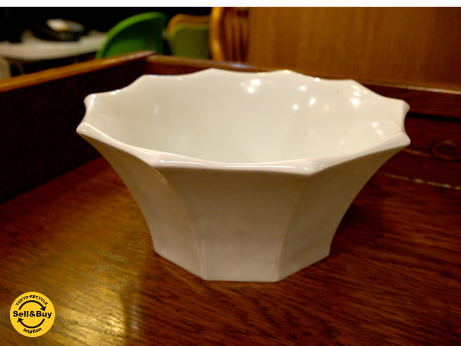 韓国を代表する陶芸家 イ・キジョ Lee Gee jo 白磁 鉢  中古品 買い取りしました！ 自由が丘店 出張買取もお任せください。