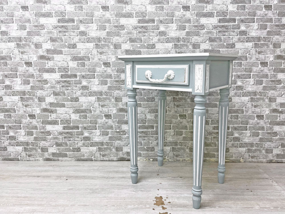 青山キノ kino ホワイトグレー サイドテーブル White Gray Side Table アンティーク塗装 フレンチカントリー シャビーシック 定価42,900円  中古品 買い取りしました。