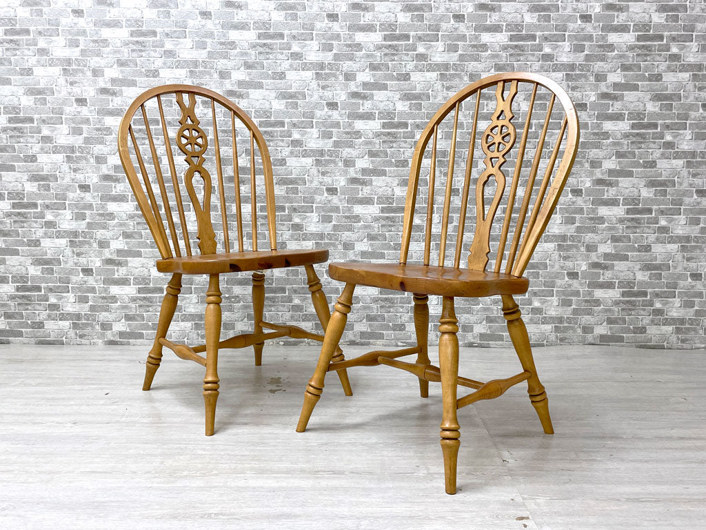 イーセンアーレン ETHAN ALLEN ウインザーチェア ダイニングチェア ホイールバック パイン材 米国家具 クラシカルデザイン 2脚 中古品 買い取りしました。