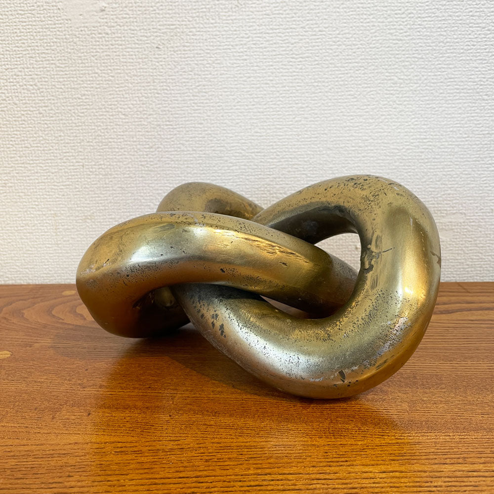 【経堂店】カレ KARE Deco Object Nudo オブジェ 置物 金属 ゴールド色 メビウスの輪 インテリア ドイツ 買取させていただきました。