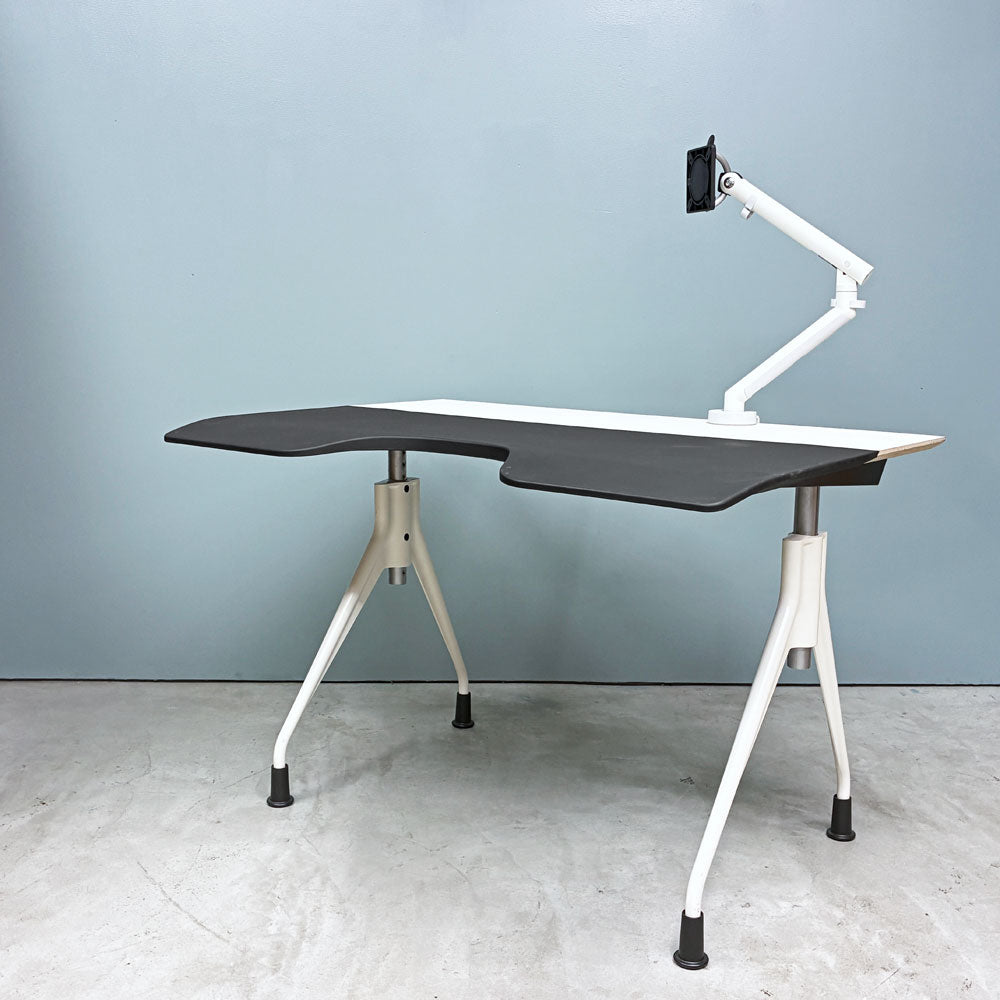 【経堂店】ハーマンミラー Herman Miller エンベロップデスク Envelop Desk スライド天板 & 高さ調節機能 ビル・スタンフ ジェフ・ウェバー モニターアーム付き 買取させていただきました。