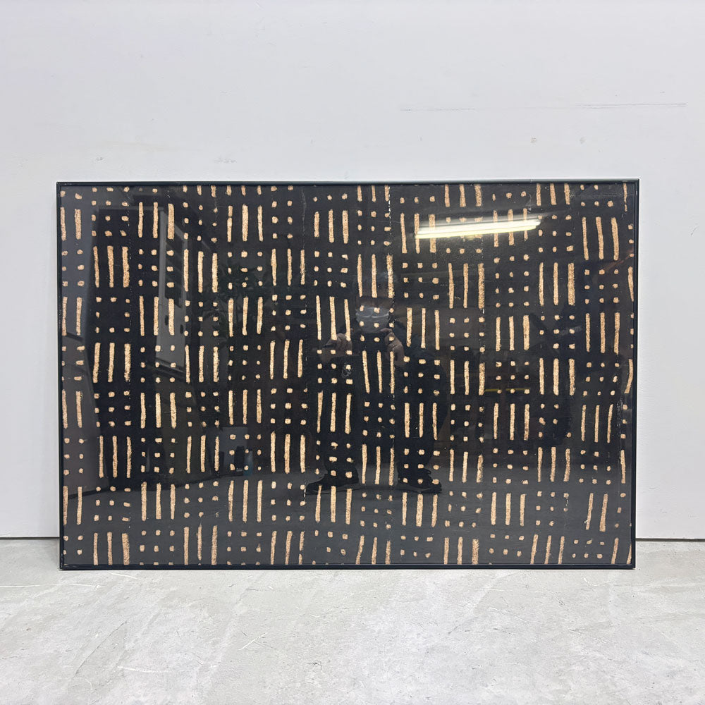 【祖師ヶ谷大蔵店】アフリカンファブリック ボロランフィニ 泥染め布 エスニック ボーダー×ドット ブラック×ベージュ 幾何学 パターン 布地 額装品 ポスター 壁掛けインテリア 買取させていただきました。