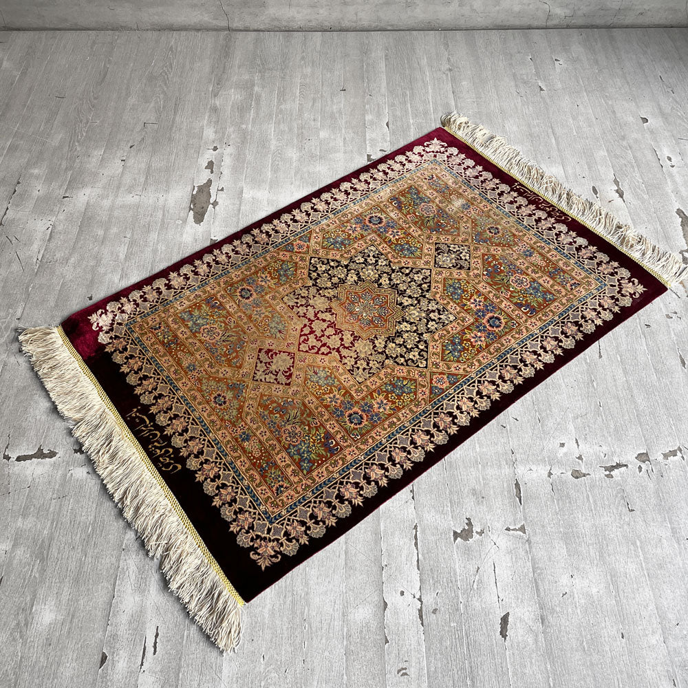 【学芸大学店】ペルシャ絨毯 Persian Rug ラグ イラン クム産 シルク100％ 手織り 玄関マット キッチンマット 88×58cm ♪ 買取させていただきました。