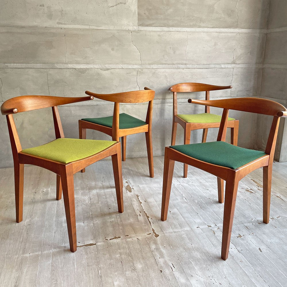 【学芸大学店】ウッドユウライクカンパニー WOOD YOU LIKE COMPANY アイチェア クッション AI CHAIR ハーフアームチェア チェリー無垢材 ファブリック グリーン &ライトグリーン 座面張替済 計4脚  買取させていただきました。