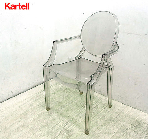 古典様式の新しいカタチと、「ひとりになること」から生まれる独創性。　Kartell カルテル ルイゴースト チェア フィリップ スタルク 【買取と販売とレンタルのお店】