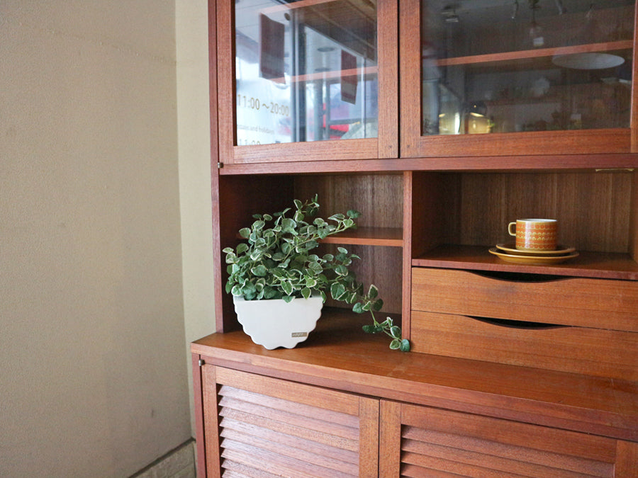 ジャパンビンテージ Japan Vintage 食器棚 カップボード 2枚扉 チーク材   ～歴史を刻んで生まれたかっこよさ。～