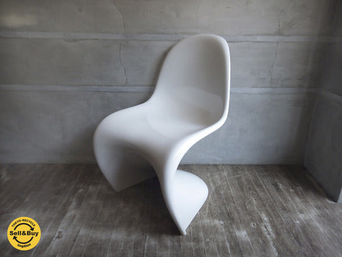 ヴィトラ Vitra / パントンチェア クラシック Panton Chair Classic ホワイト / ヴェルナー パントン デザイン 展示品 ～ 流れるように身体に沿うチェア 【買取と販売とレンタルのお店】