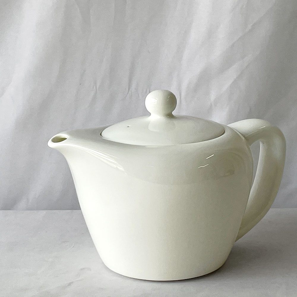 【用賀店】ニッコー NIKKO 柳宗理 ボーンチャイナ BONE CHANA ティーポット 1.1L sori yanagi ジャパニーズモダン 定価23,650円 買取させていただきました。