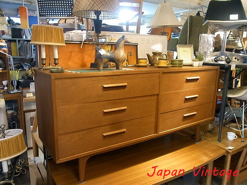 40年経過した今でも現役で活躍できるその姿～70'SJapan Vintage /ジャパンビンテージ 北欧スタイル チーク材 サイドキャビネット【買取と販売とレンタルのお店】