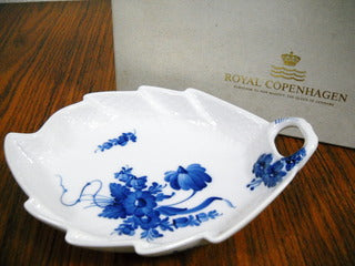 "Royal Copenhagen" Blue Flower Curved Leaf Dish