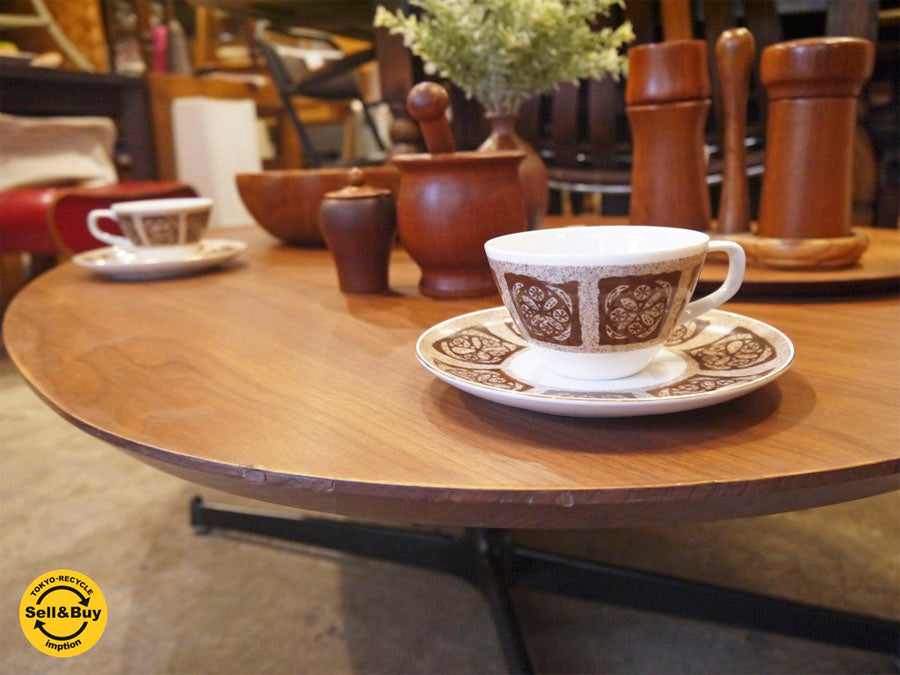スウィッチ SWITCH エッグリビングテーブル Egg Living Table ローテーブル ウォールナット カフェスタイル ～大きな「 卵型 」天板、北欧をはじめとしたあらゆる空間へ。～ 【 買取と販売とレンタルのお店 】